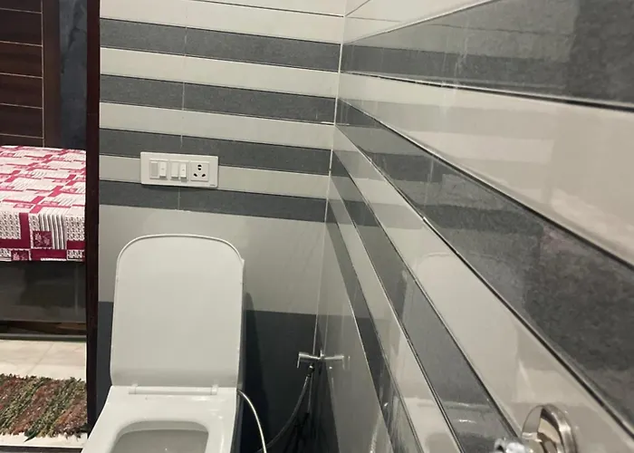 Parveen Guest House